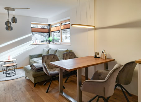 Gemeinsames Essen oder Spieleabend in der Ferienwohnung Alpenglück³ in Oy-Mittelberg